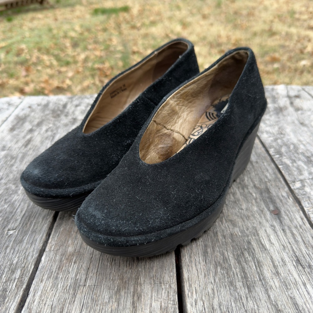 Fly London Yaz Women Black Suede Wedge Platform V-Cut Pump Size EU 38/US 7.5-8